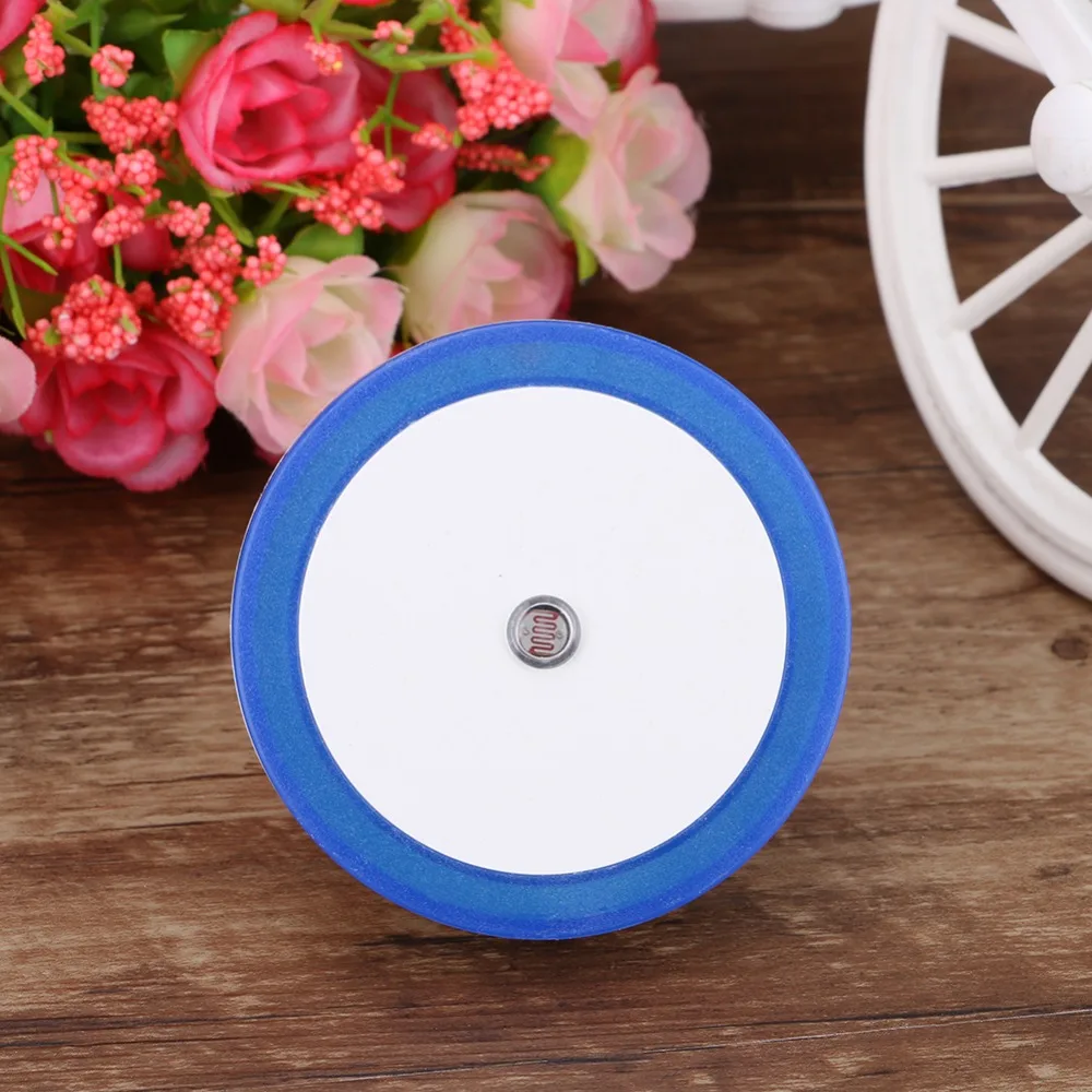 Light Sensor Control Night Luminaire Dusk to Dawn Bedroom Induction Plug-in LED Lamp For Baby Hallway Kitchen Wall | Освещение