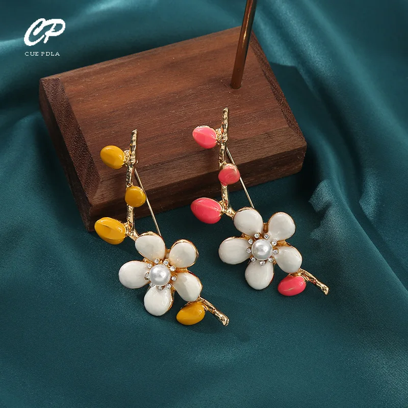 

Colors Flower Brooches For Women Acrylic Plum Blossom Flower Casual Office Brooch Pins Gifts