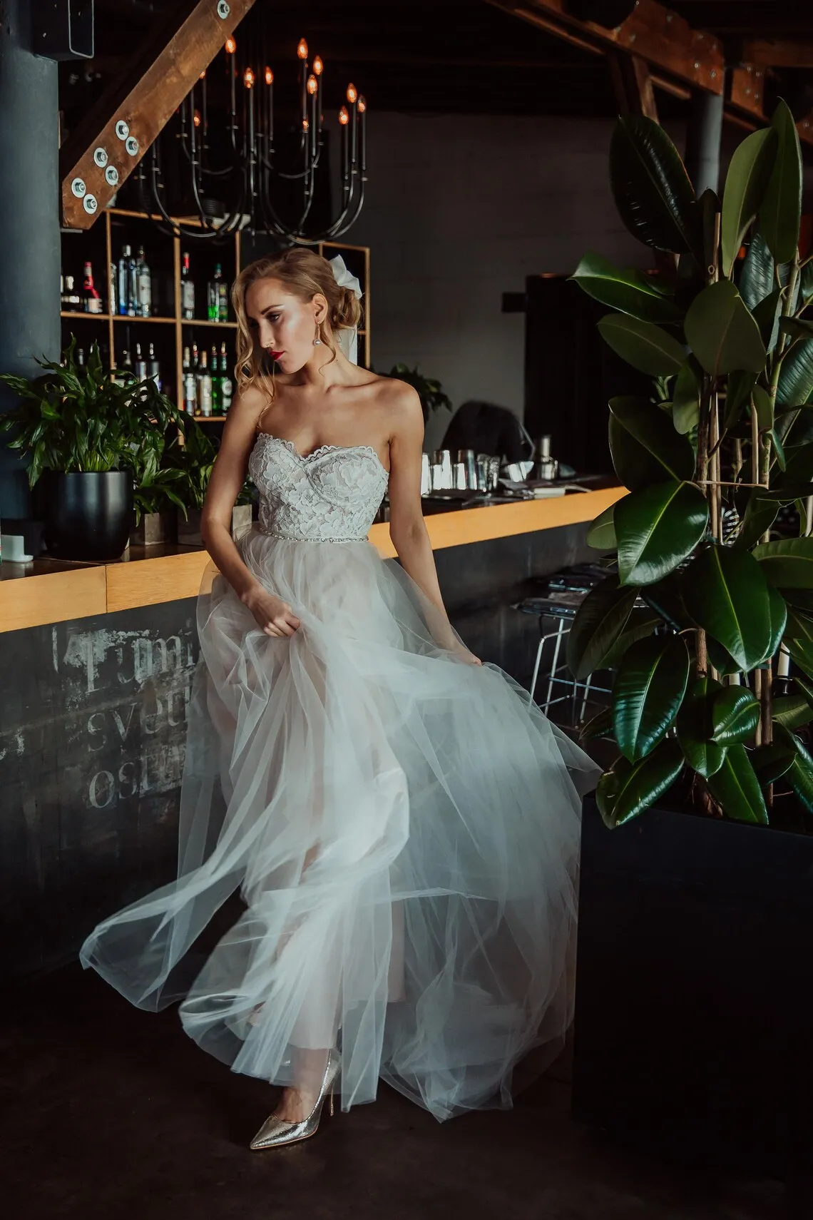 

Elegant Tube top Lace Long Loor-Length Sleeveless Sweetheart Wedding Gowns Luxury Lace Bride Wedding Dresses Vestido De Novia