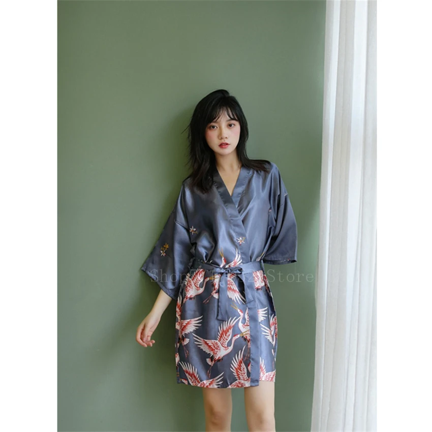 Кимоно женское шелковое атласное в японском стиле кардиган с журавлем хаори