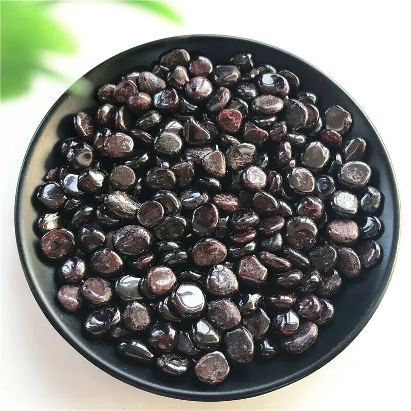 Натуральный гранат гравий с кристаллами кварца 50 г насыпной камень исцеление