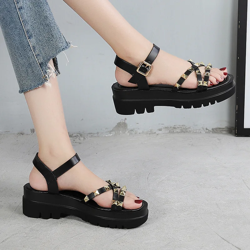 

Thick-soled Sandals Women's Summer 2021 New Fairy Net Red Sponge Cake Shoes Sports Flat Thick-heeled Soft-soled Beach Shoes