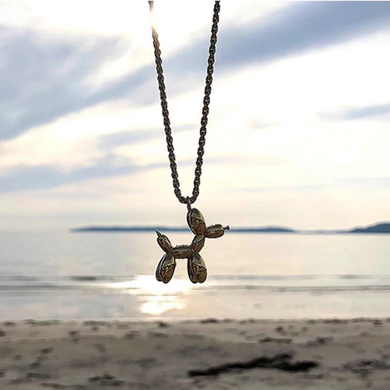 

Hip Hop Balloon Dog Necklace Titanium Steel Pendant Pendant Jewelry Men and Women Jumping Di sweater chain
