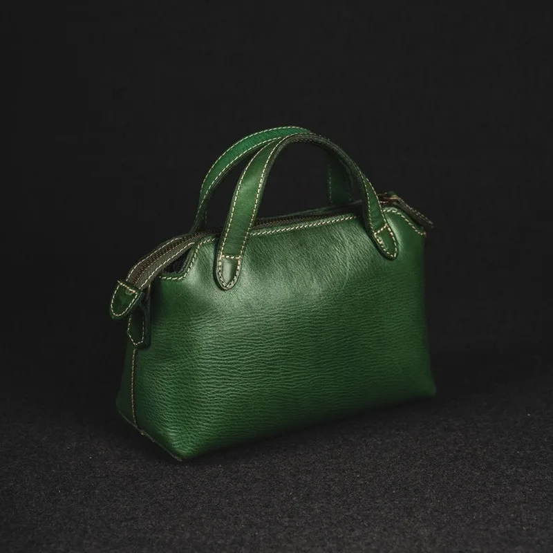 Genuine leather women's bag, retro handmade women's bag, personalized head leather handbag, one shoulder oblique travel handbag