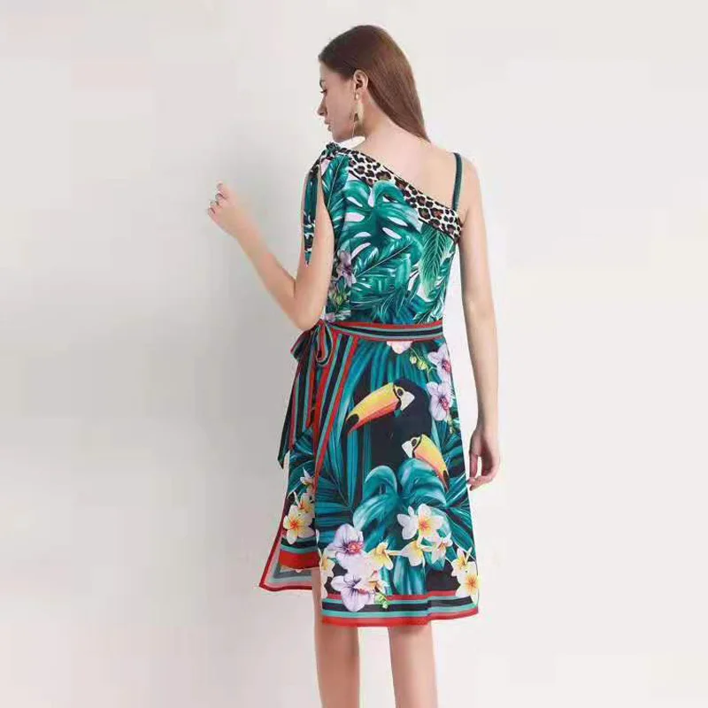 

Fashion two-piece condole belt inclined shoulder dress, irregular, parrot pattern summer green Leopard women