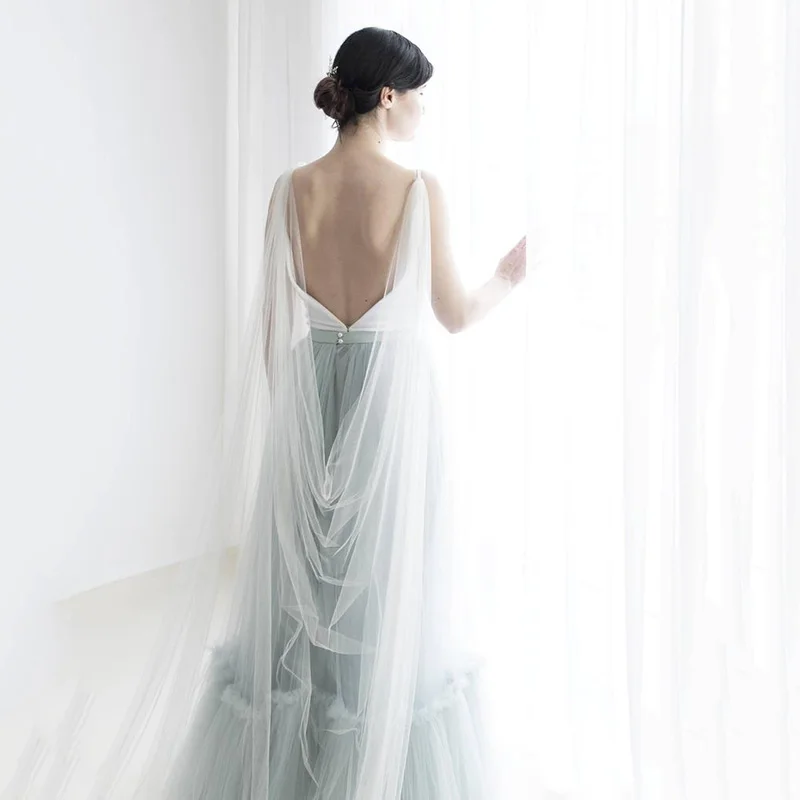 

Plain Wedding Cape Veil Bridal Shoulder Veil in White / Ivory / Off-White / Champagne