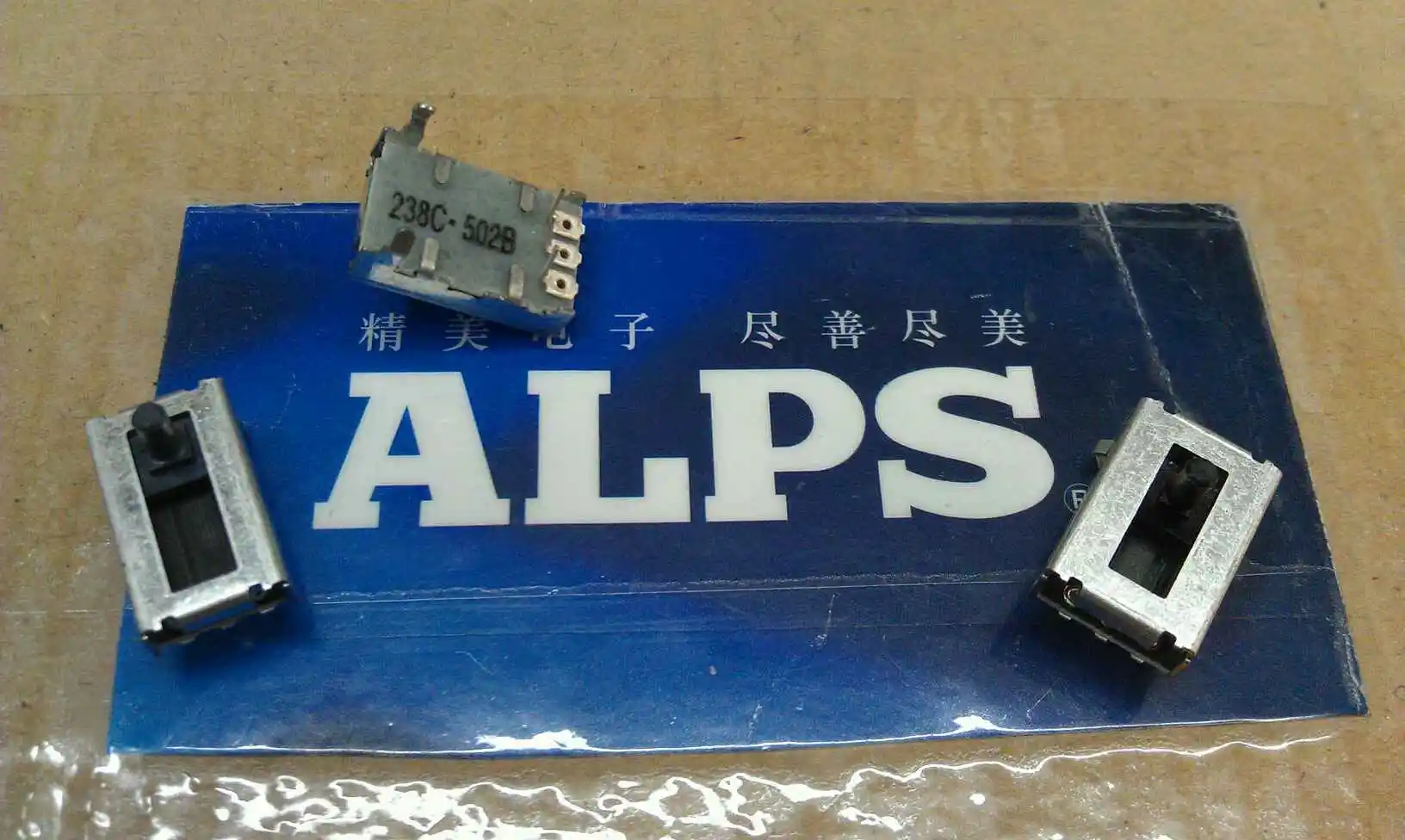 

Датчик линейный (специально для обнаружения угла автомобильной фары) rd7 серия датчик b5k