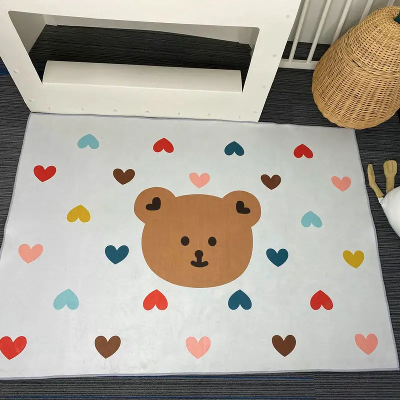 Ковер в скандинавском стиле с милыми сердечками и медведем детский нескользящий