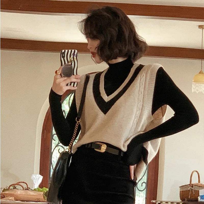 

Hong Kong wind vintage wool V-neck knit vest sleeveless women's pullover 2021 fall/winter fashion loose outer wear knit vest