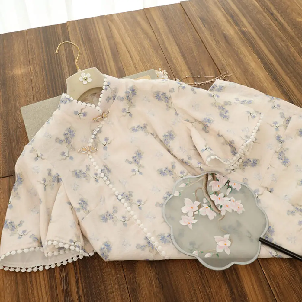 Китайское традиционное женское платье Qipao в современном стиле элегантное