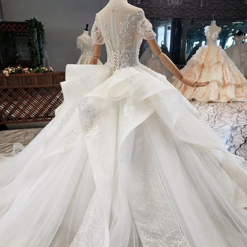 Свадебное платье HTL1667 украшенное жемчугом и опалесцентными пайетками 2020