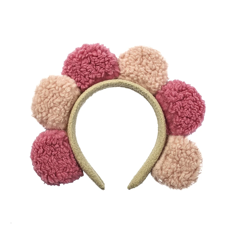 

Lamb Wool Flower Headband Women's All-Match Outing Fairy Girl Mori Style Super Fairy Plush Hair Fixer Non-Slip Korean Sweet