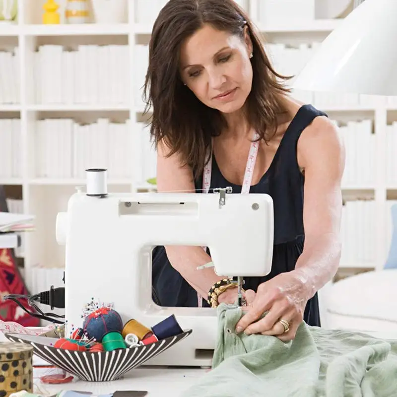 Набор прижимных лапок для швейной машинки комплект из 2 узких рулонных краев