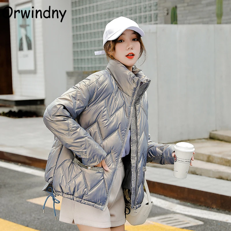

Orwindny Pleated Warm Short Parkas Women Winter Jackets Solid Office Lady Coat 2021 Loose Fashion Pearls Cotton Padded Clothing