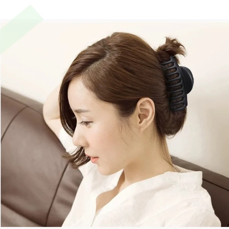 

Fashion Solid Large Matte Hair Claws Clips Girls New Acrylic Crab Ponytail Clips Barrettes Hairpin Hair Accessories for Women