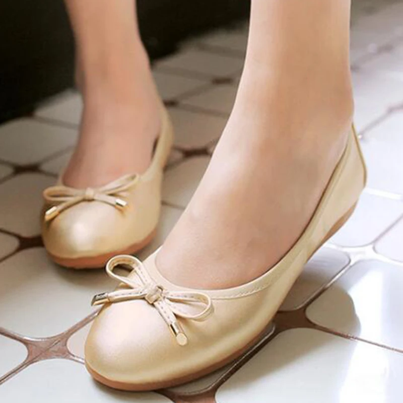 Туфли женские легкие с бантом мягкая подошва без застежки закрытым носком модные