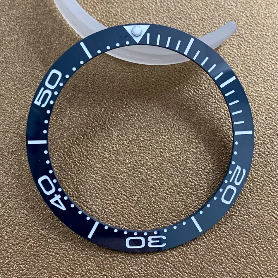 

High-quality ceramic wheel watch accessories ceramic bezel outer diameter: 38mm inner diameter: 30.8mm