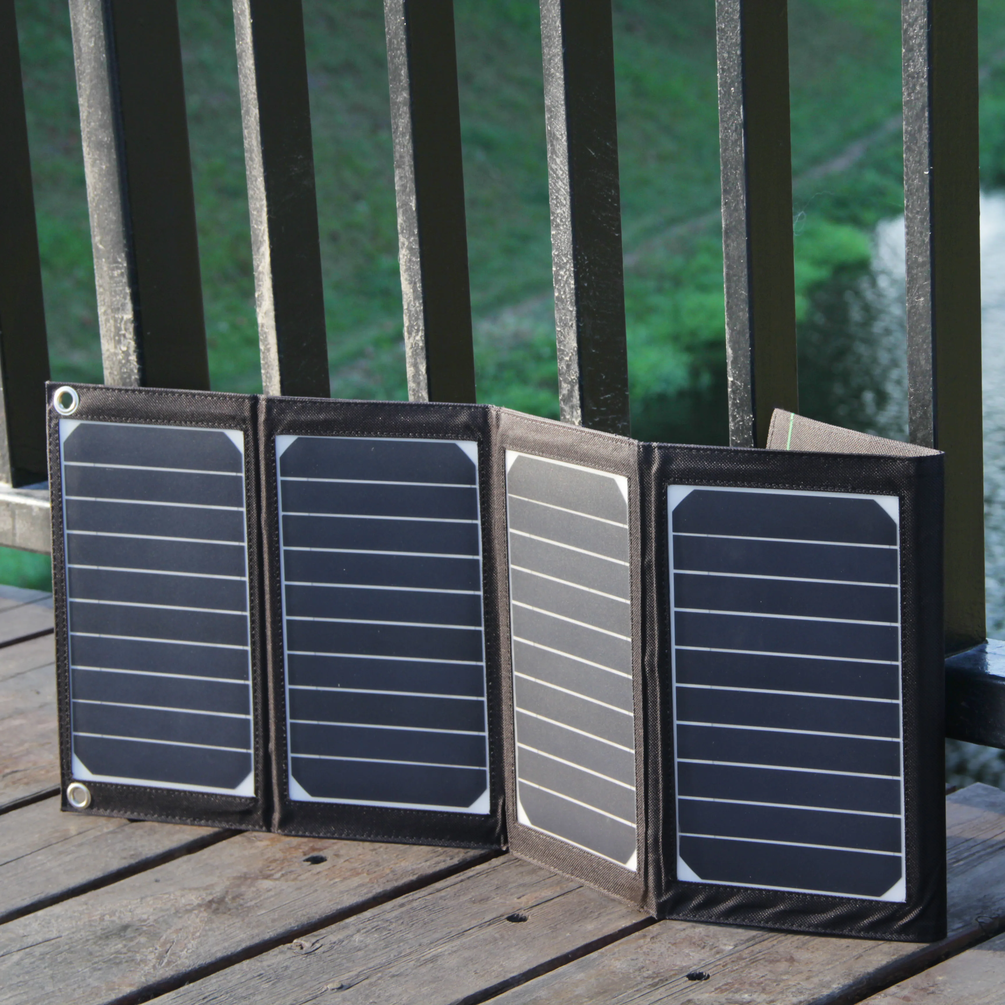 

Folding solar panel 20W solar mobile phone chargers dual USB tablet charger for cell phone, powerbanks, backpacks