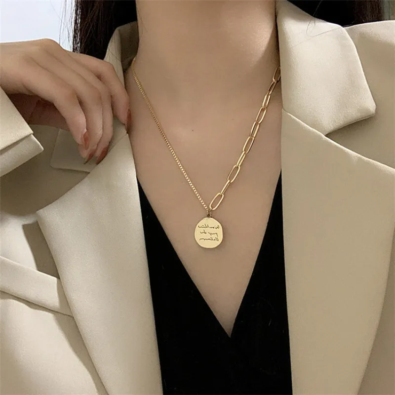 

Hip Hop Round Disc Letter Pendant Necklace Vintage Silver Gold Color Charm Necklace Chains For Women Gifts