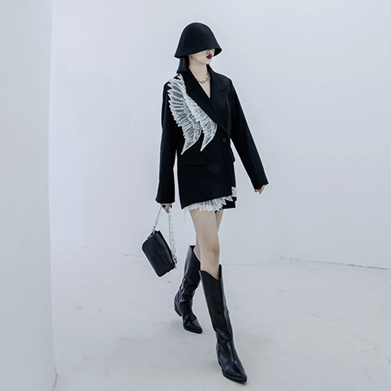 

[EAM] Women Embroidery Big Size Irregular Blazer New Lapel Long Sleeve Loose Fit Jacket Fashion Tide Spring Autumn 2021 1DB949