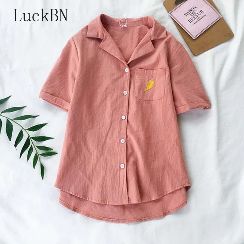 Блузка женская хлопковая в ретро стиле приталенная рубашка с вышивкой и принтом