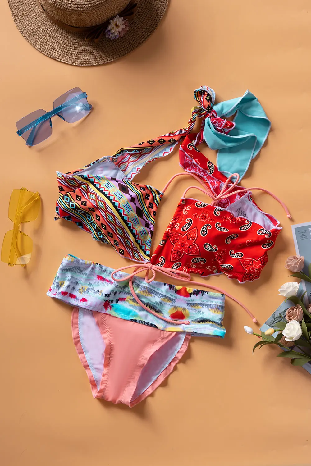 

Multicolor Bohemian Tropical Print Bikini Set Women Fashionable Tropical Print Crossed Wrap Bikini Top Bikini Panty Swimwear