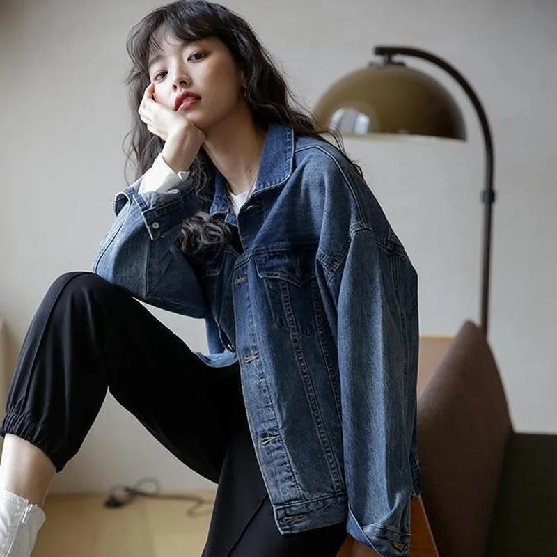 Женская джинсовая куртка винтажная с несколькими карманами в стиле ретро