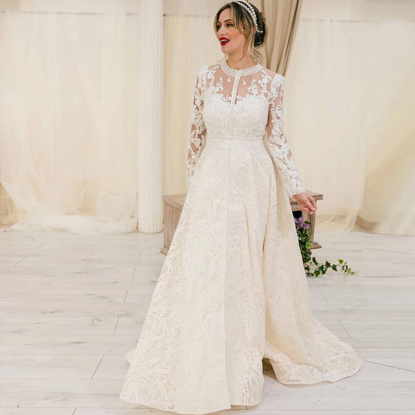 

White Exquisite Moroccan Caftan Evening Dress See Thru Lace Applique A-Line Floor Length Wedding Dress Dubai Prom Dresses