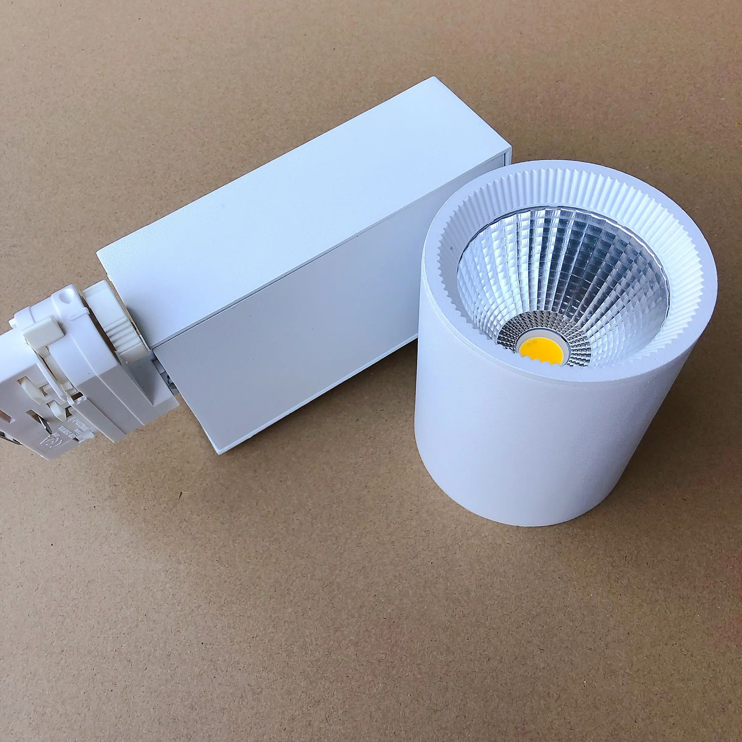 4 провода 3 фазы 40 Вт монолитный блок светодиодов точечный светильник 85-265 В