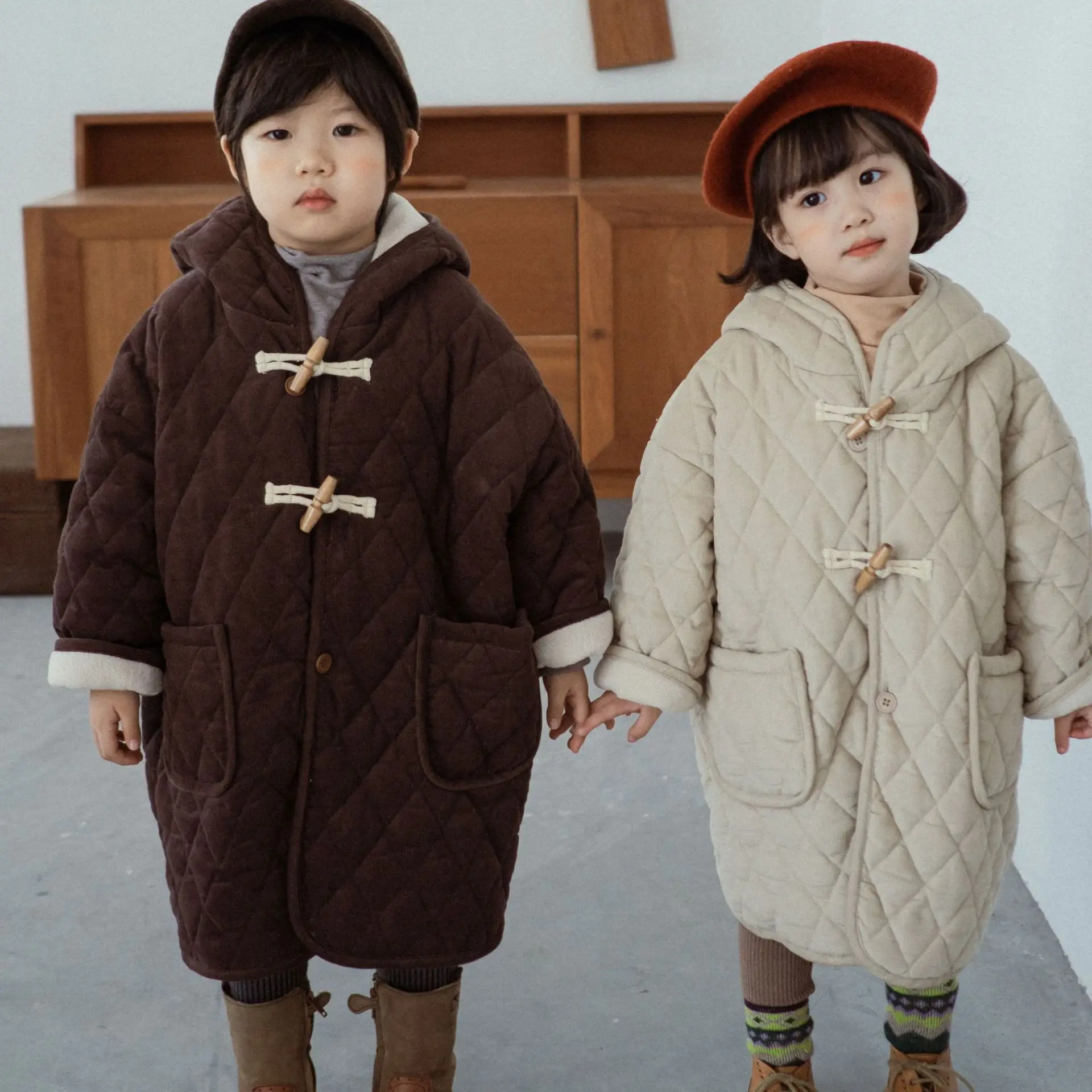 

Baby Padded Cotton Coats Children Winter Mid-length Corduroy Plus Velvet Coat for Boys and Girls Baby Hooded Horn Button Cotton