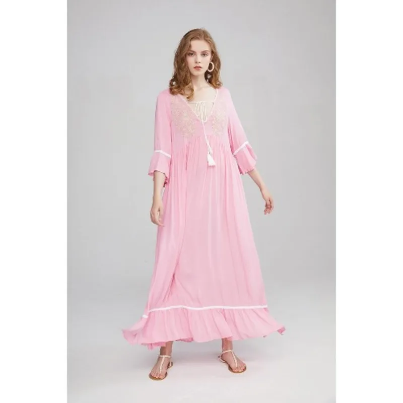 

2020 Women's Boho Long Dress Cotton Floral Embroidery Maxi Dress V-neck Slim Holiday Vestidos Free Style Summer Chic Dress Robes