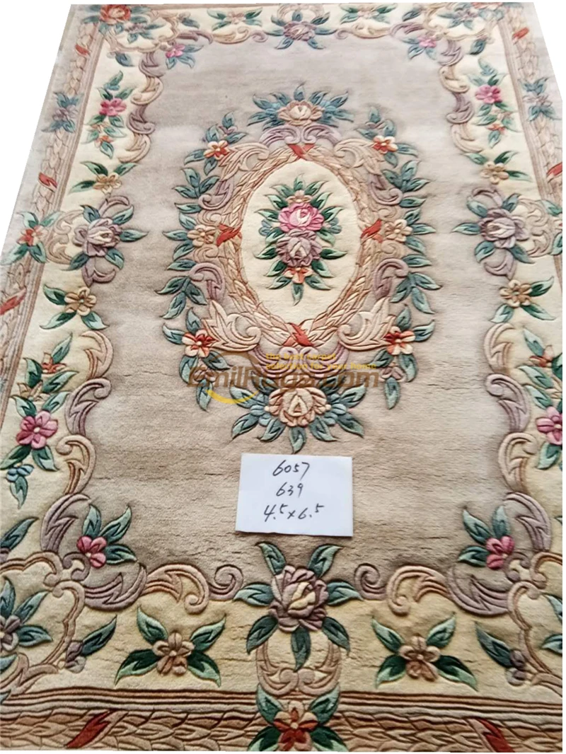 Рисунок 5 - Большой цветочный античный французский