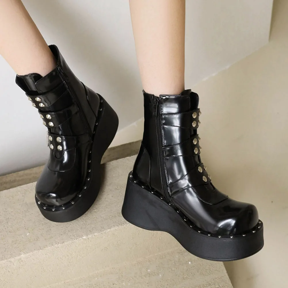 

SARAIRIS модные мотоциклетные ботинки на танкетке с круглым носком, большой размер 43, Современные однотонные женские ботинки на молнии с металл...