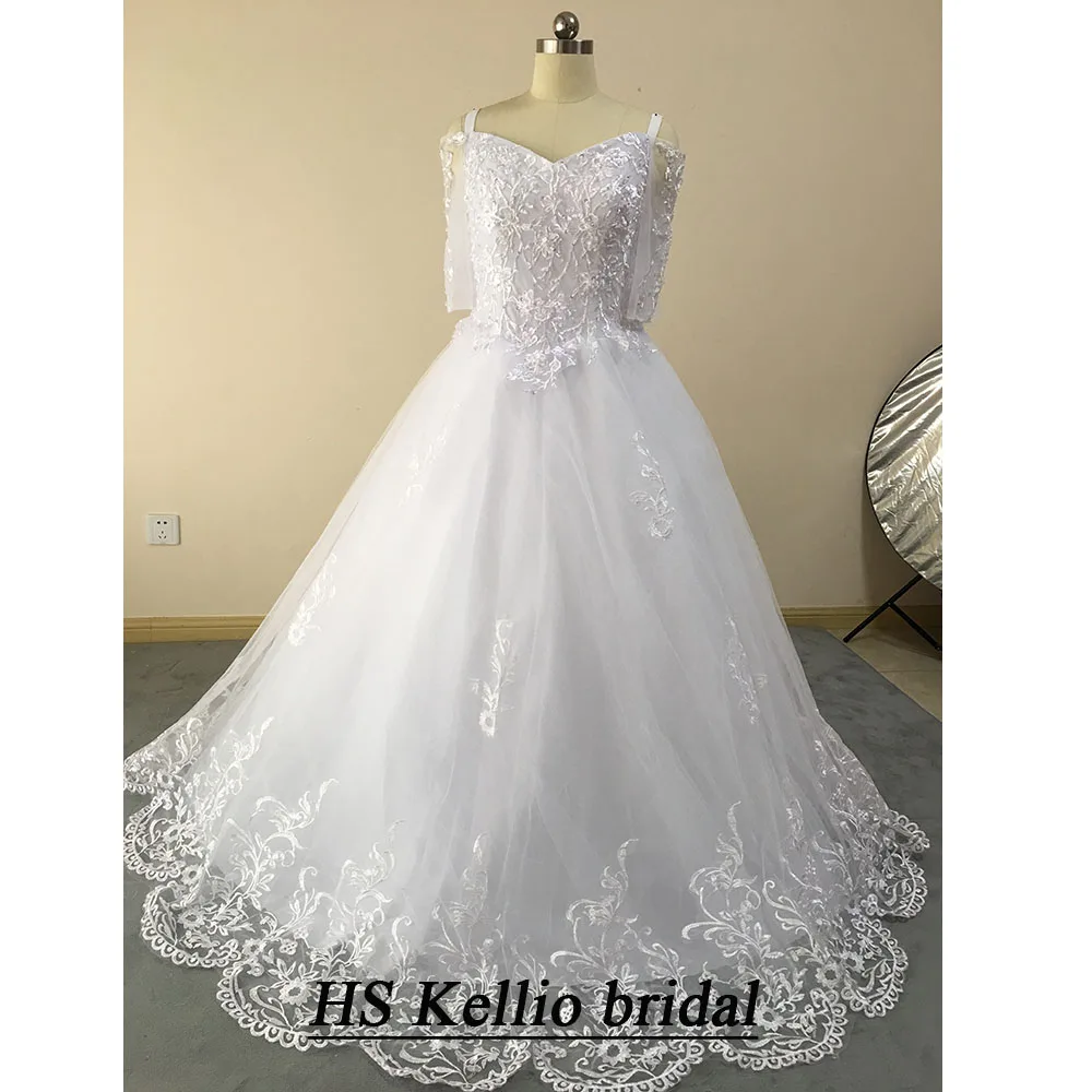 

Off Shoulder Ball Gown Bridal Wedding Dresses With Sleevves Off White Color