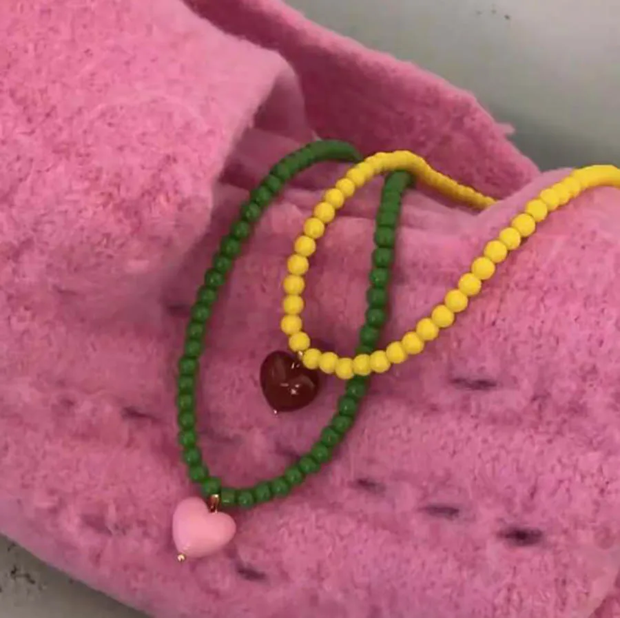 

New fashion personality Hyuna hit color designer love pendant necklace women's trend heart shape candy color bead neck chain