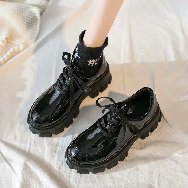 Маленькие кожаные туфли в британском стиле женская обувь увеличивающая рост