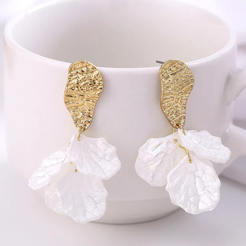Корейские белые акриловые серьги-подвески в виде лепестков цветов для женщин