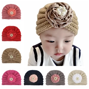Для маленьких детей с цветочным рисунком с жемчугом головные уборы, женские шапки детские зимние утепленные хлопковые шляпы детские для девочки головные уборы аксессуары реквизит для фотосессии подарки