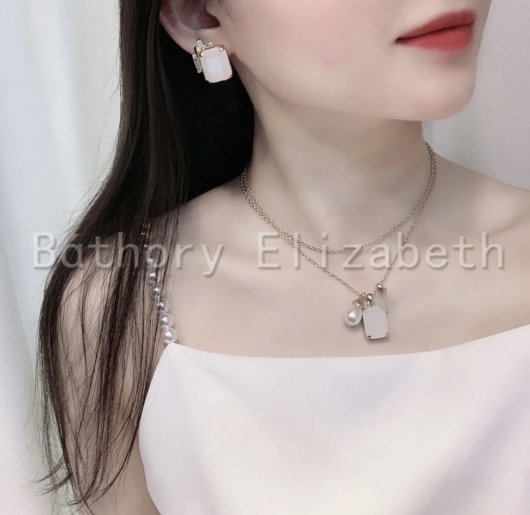 

2021 Summer Classic New Style Coloured Glaze Rhinestone Letter Drop Earrings Ladies Earrings Fashion Elegant Earrings For Women