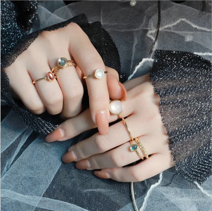 

HUANZHI 2021 New Korea 8pcs/set Vintage Colorful Stone Metallic Chain Trendy Geometry Hit Rings Set for Women Girls Jewelry