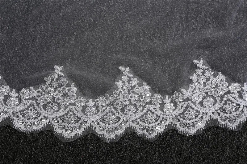 Фата свадебная двухслойная с длинными кружевными краями Белый/цвет слоновой