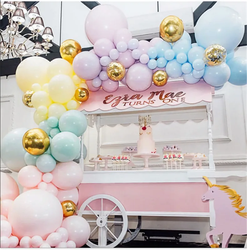 Упаковка из 100 конфет макарон вечерние воздушные шары пастельных цветов