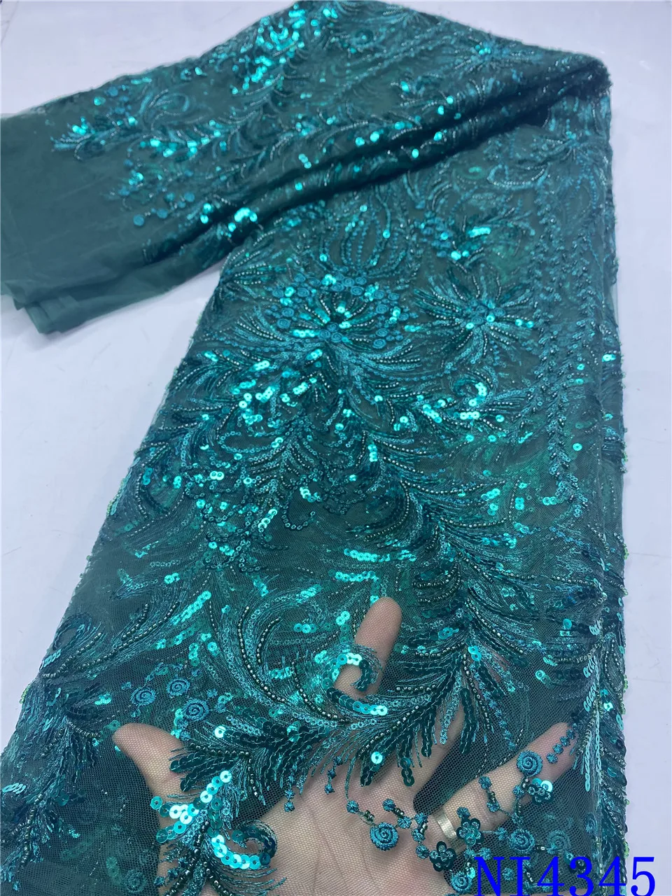 

High Quality Beaded Lace Fabric African Sequins Net Lace Heavy Handmade Beads Lace Fabric for Nigerian Wedding Party NI4345