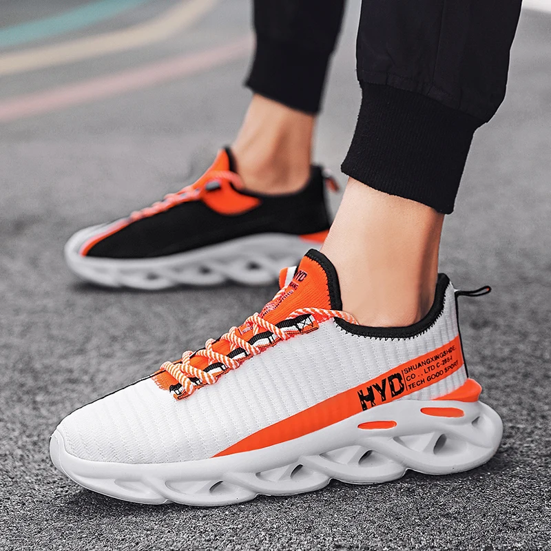 Spring and Summer Mesh Running Shoes Men Breathable Sports Shoes Men's Gym Sneakers Lightweight Blade Walking Shoes Casual 2022