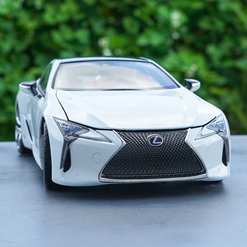 1:18 высокотщательная модель автомобиля из сплава LEXUS LC500h LC500 статические