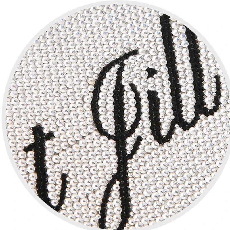 

2021 Top Quality Letter Silver Full Diamond Wedding Purse Bridal Crystal Clutch Elegant Small Phone Bag Fashion Ladies ChainBags