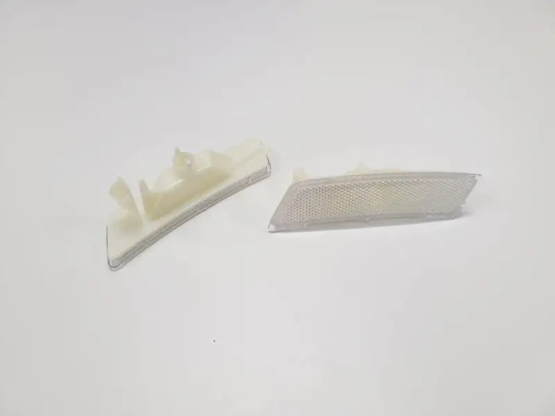 

Пара боковых отражателей переднего бампера для Beetle 12-19 / Tiguan 18-21