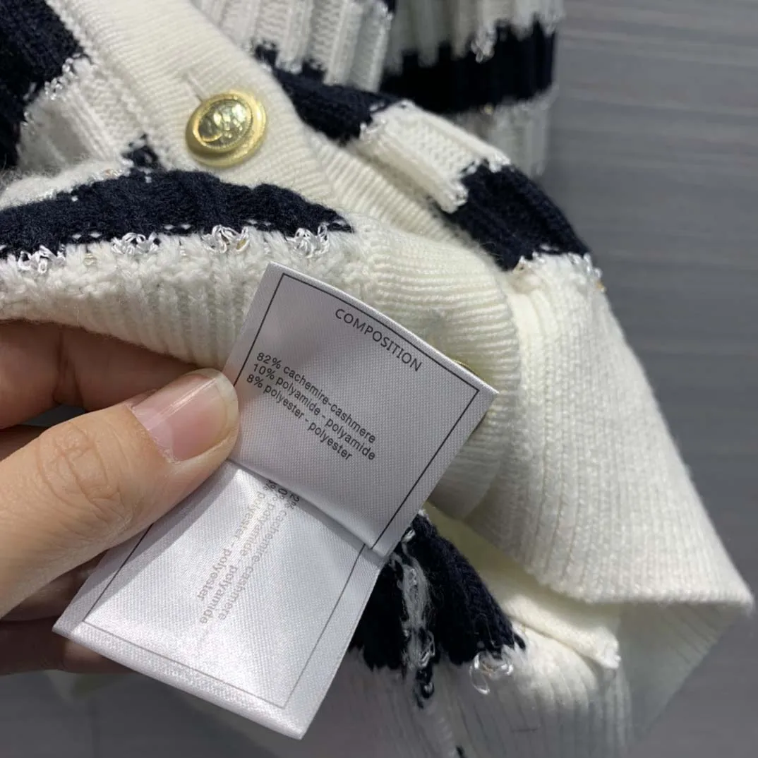 

Luxury Brand Striped Cardigan 2021 Trend V-neck Long Sleeve Single Breasted Sweaters Spring Collection 82% Cashmere Knit Sweater