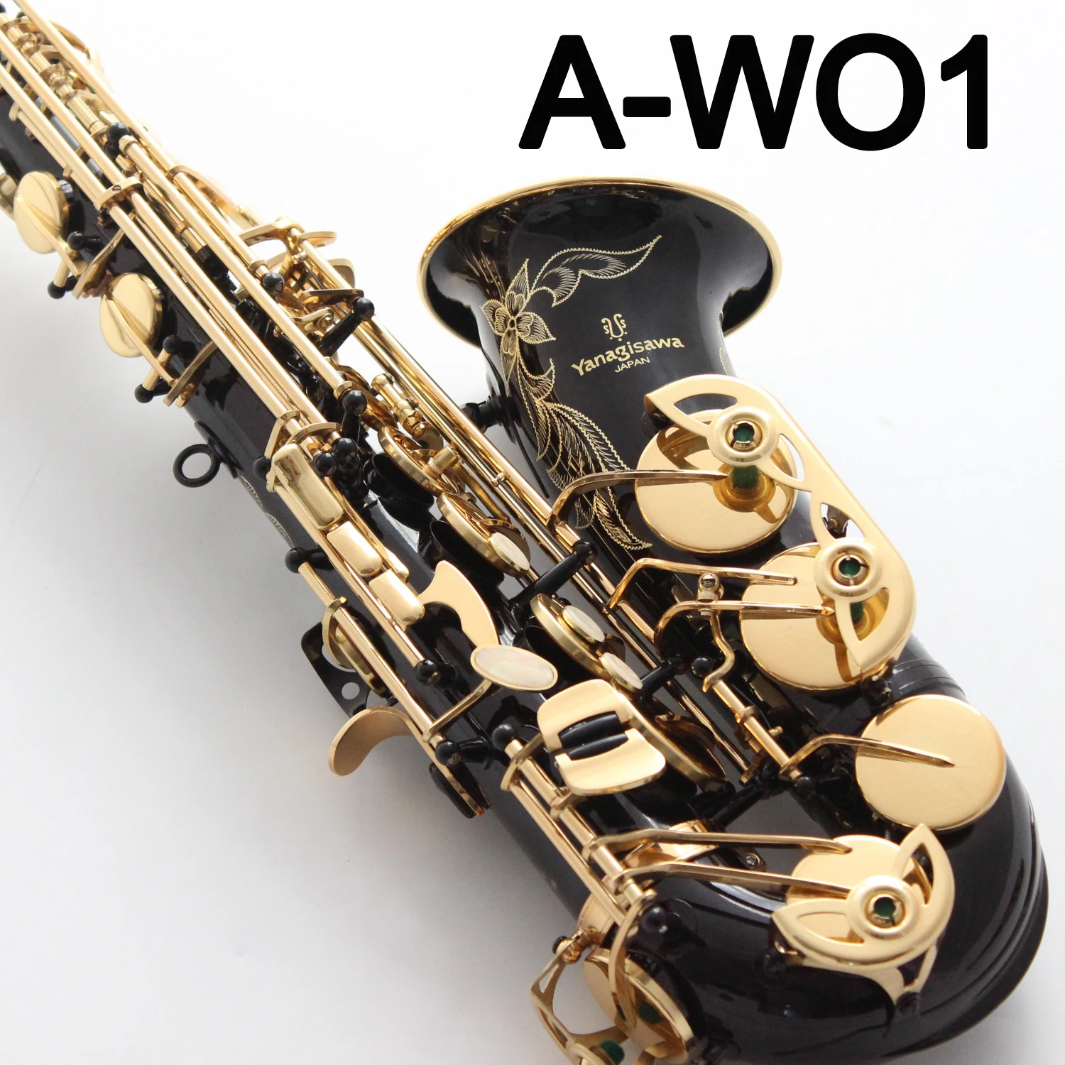 Черный саксофон. Yanagisawa professional a-wo1s. Саксофон черный. Футляр для Альта. Покраска в черный никель саксофона.