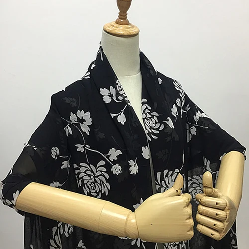 Белый цветочный принт на черном фоне чистый Шелковый жоржет марли шелковой ткани